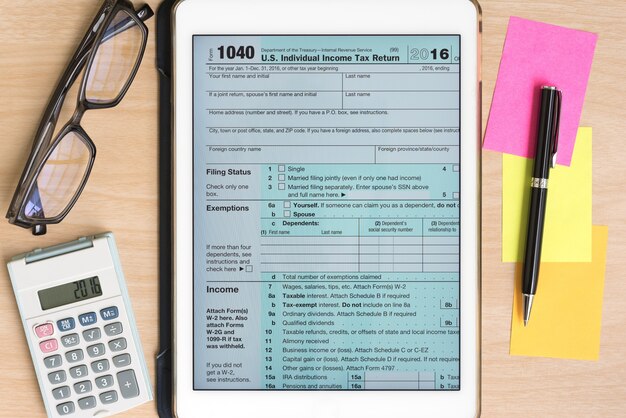 Understanding the 1040 Form: Filing Instructions and Variations